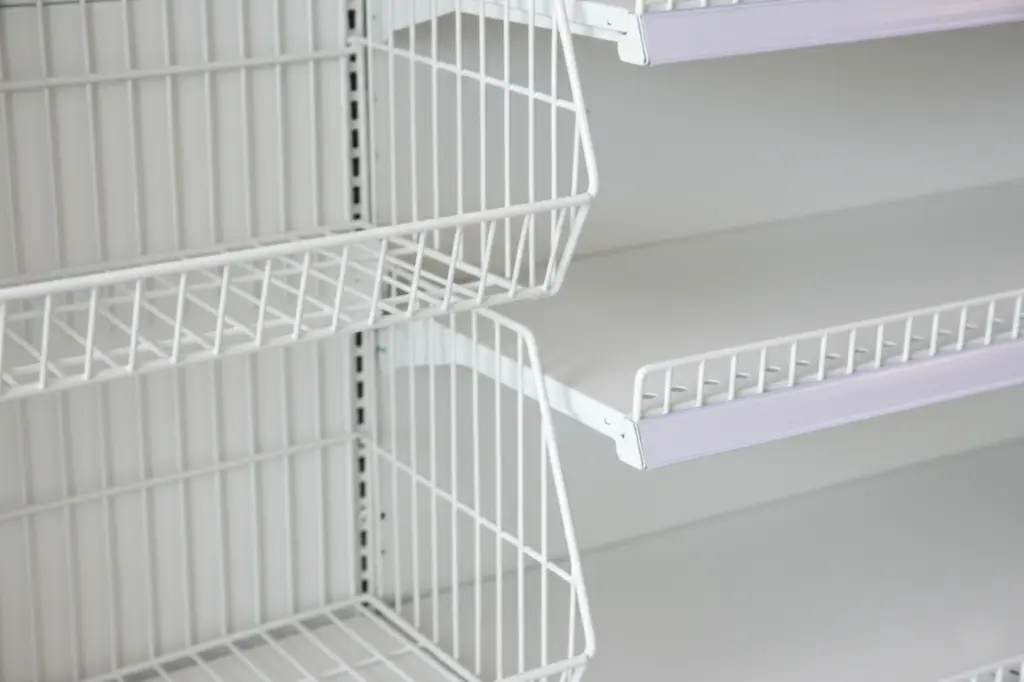 Supermarket Shelving white 2.webp