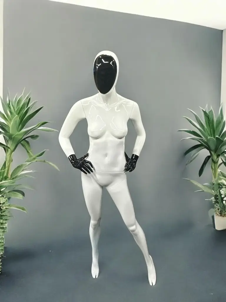 mannequin woman with hands on Hips