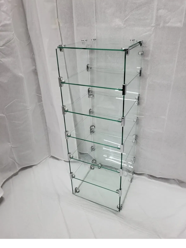 1x3 Glass Display